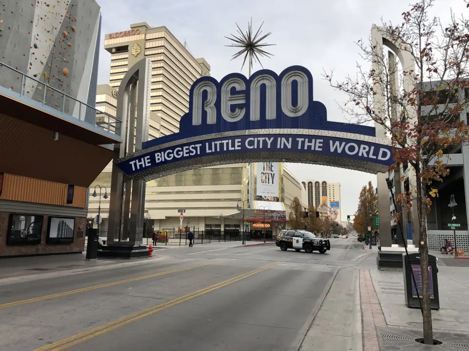 Reno Arch by day / downtown Virginia St